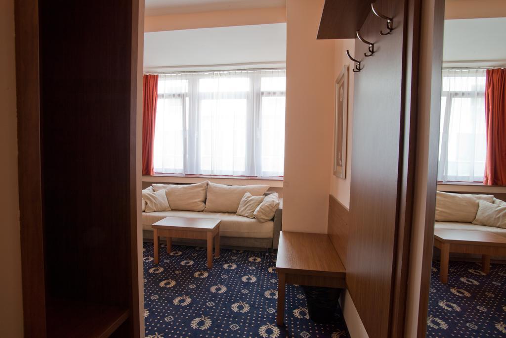 Hotel Penzion Gremium Pressburg Exterior foto